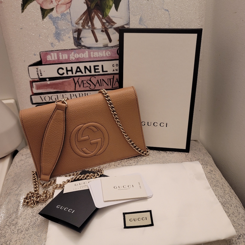 Gucci wallet on chain